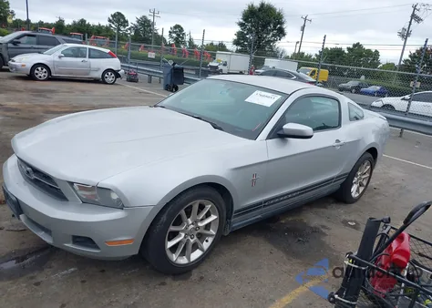 2010 Ford Mustang z USA, uszkodzony, nr VIN 1ZVBP8AN7A5144515